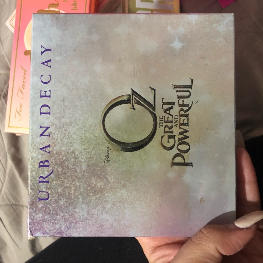 Urban decay eyeshadow palette